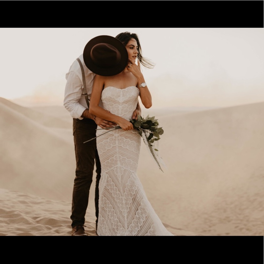wtoo wedding dress  size 2